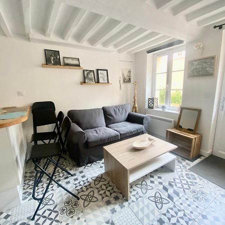 Charmante Maison Au Coeur De Villerville Εξωτερικό φωτογραφία