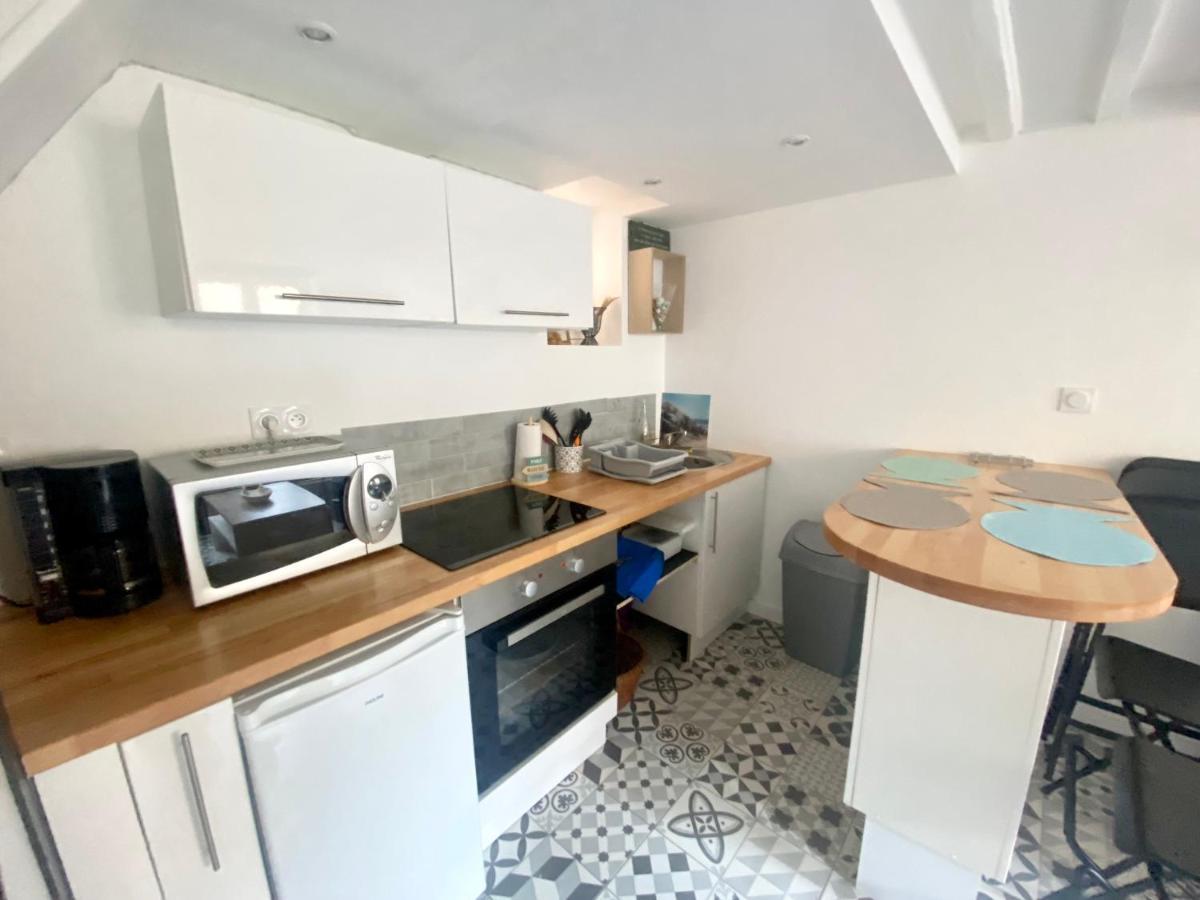 Charmante Maison Au Coeur De Villerville Εξωτερικό φωτογραφία